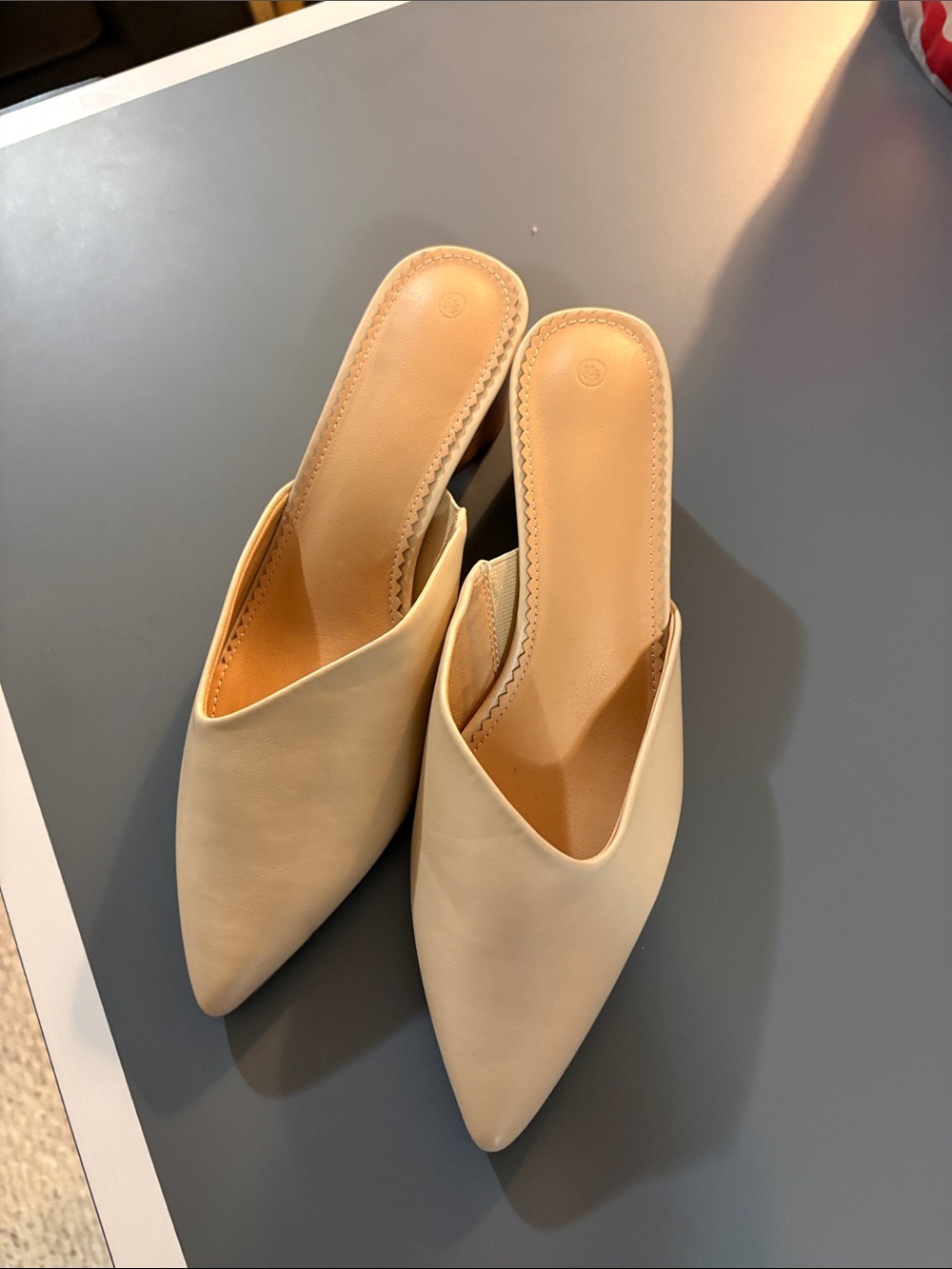 Pointed-Toe Slip-On Mules in Cream